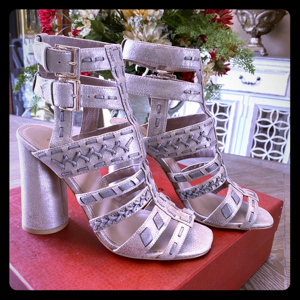 New Donal J Pliner  Bindy Cage Leather Sandals 9.5